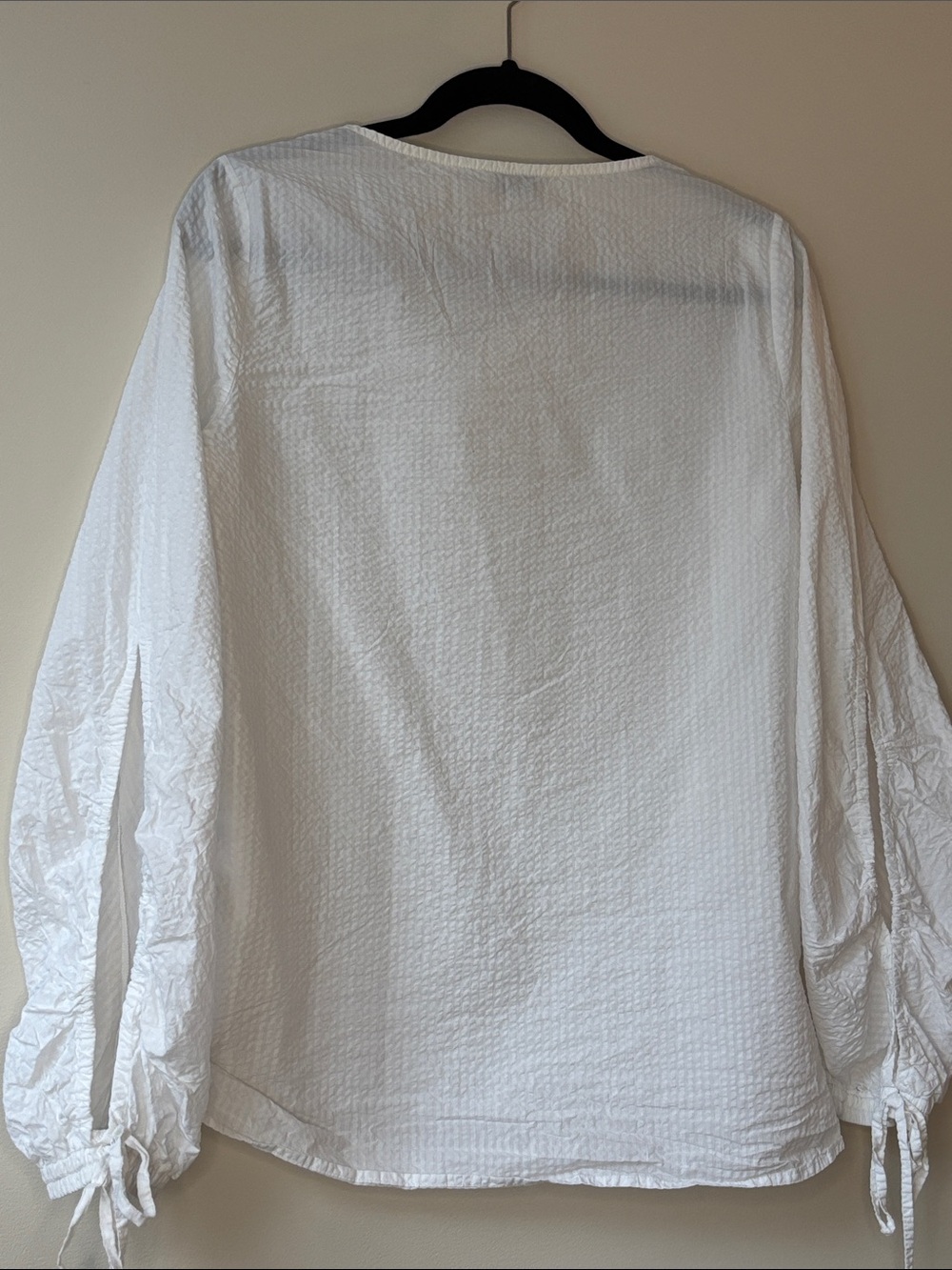 Textured White Long-Sleeve Blouse with Tie Cuffs - Picture 5 of 5
